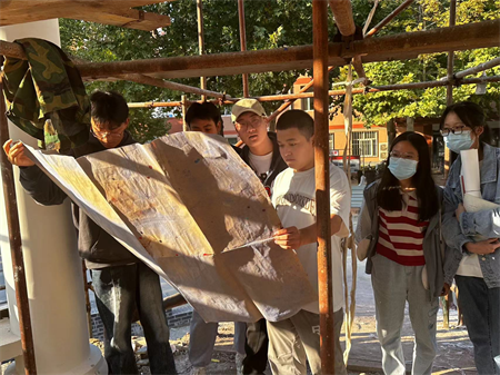 bat365官方官网古亭施工工艺学习- 艺术学院环境设计专业学生感受传统建筑魅力（一）