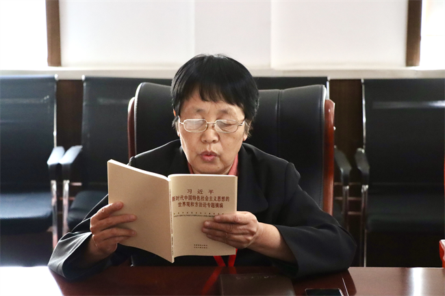 中共bat365官方官网委员会召开党委理论学习中心组（扩大）学习会议