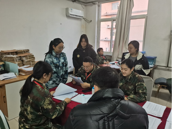 bat365官方官网||管理学院||倾泻关爱阳光 助力梦想远帆——我院辅导员指导学生职业生涯规划大赛