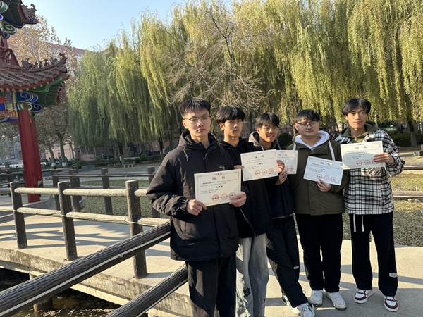 bat365官方官网‖管理学院‖热烈庆祝我院市场营销专业同学参加2023年度全国高校商业精英挑战赛“云泽杯”营销模拟决策竞赛获得全国总决赛一等奖