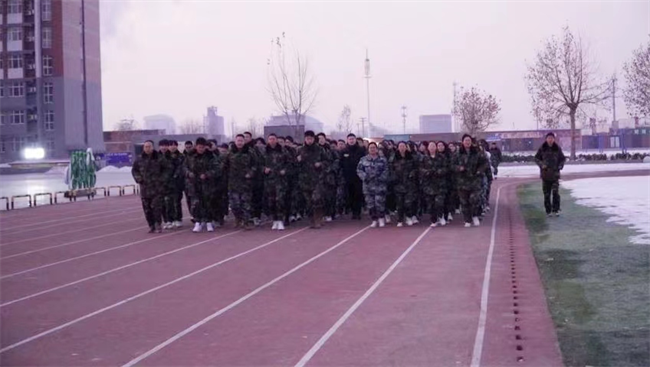 bat365官方官网学管干部寒假培训简报