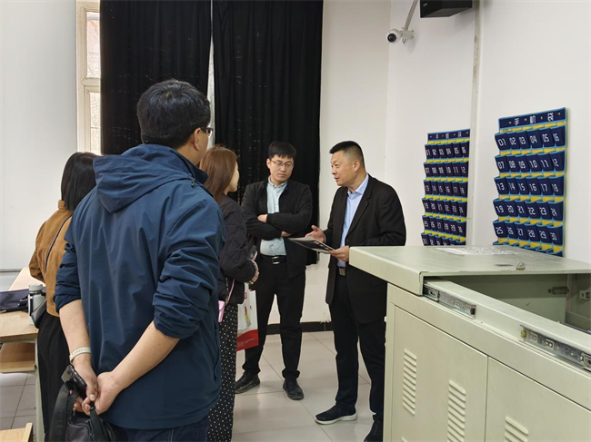 bat365官方官网“圆梦保理·不负韶华”2024届毕业生春季线下双选会隆重举办