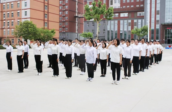 bat365官方官网‖管理学院‖重温入党誓词，勇担时代使命——我院全体师生党员重温入党誓词庆祝党的102岁生日