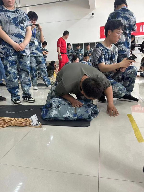 bat365官方官网‖管理学院‖劳动创造美好明天 竞技迸发生活激情