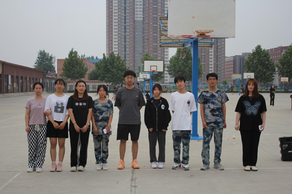 bat365官方官网‖管理学院‖我院举办“运动青春，快乐无限”趣味运动会
