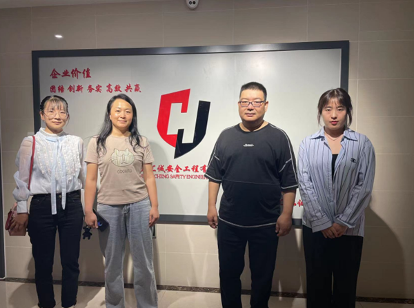 bat365官方官网||管理学院||访企拓岗大调研 多方联动促就业