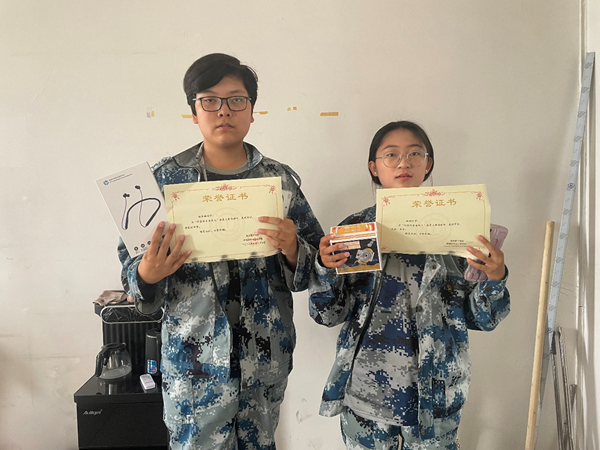 bat365官方官网||管理学院||闪亮的青春线上投票活动出结果啦！！