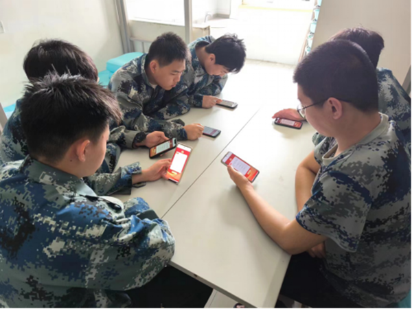 国家安全教育日丨bat365官方官网丨管理学院师生在行动