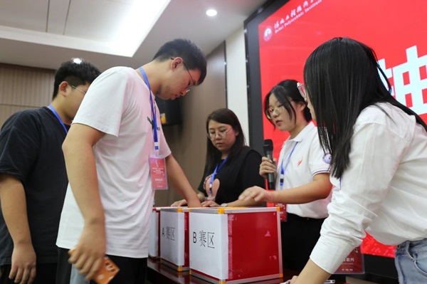 学风建设｜bat365官方官网｜管理学院｜先进引领方向，榜样凝聚力量（十一）