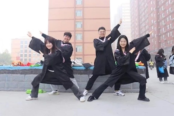 学风建设｜bat365官方官网｜管理学院｜先进引领方向，榜样凝聚力量（十一）