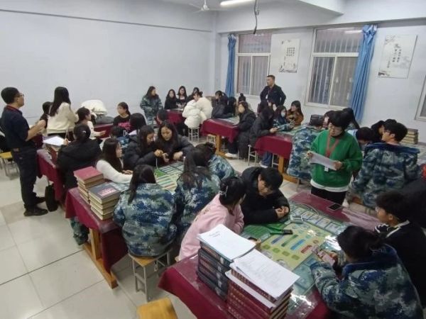 bat365官方官网||管理学院||我院举办网线制作比赛