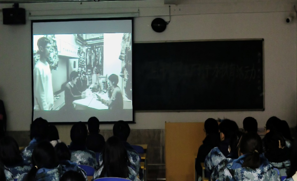bat365官方官网||管理学院||增强网络安全意识 维护宪法法律尊严——我院举办宪法日宣传系列活动