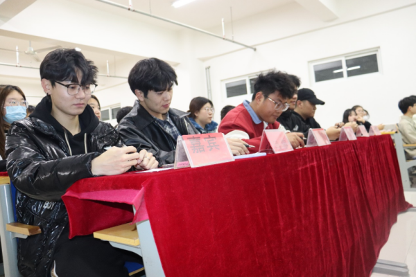 bat365官方官网||管理学院||“凝聚青春力量 共建反邪防线”主题教育活动