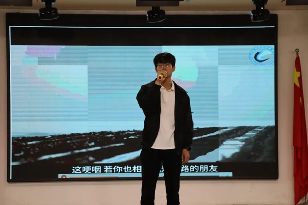 劳动教育|bat365官方官网|管理学院|学习劳动精神，践行劳动育人主题朗诵比赛