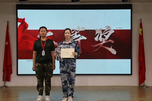劳动教育|bat365官方官网|管理学院|学习劳动精神，践行劳动育人主题朗诵比赛