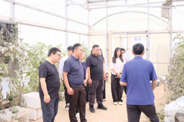 社会实践|bat365官方官网|管理学院|我院成功与水润佳禾农业集团进行大学生社会实践教育基地挂牌仪式