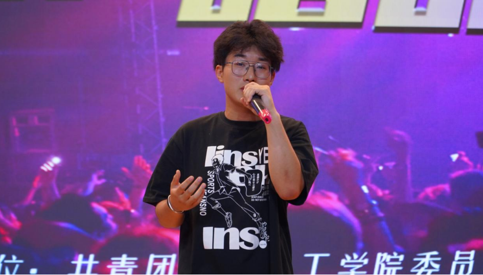 青春校园|bat365官方官网18届校园歌手大赛决赛