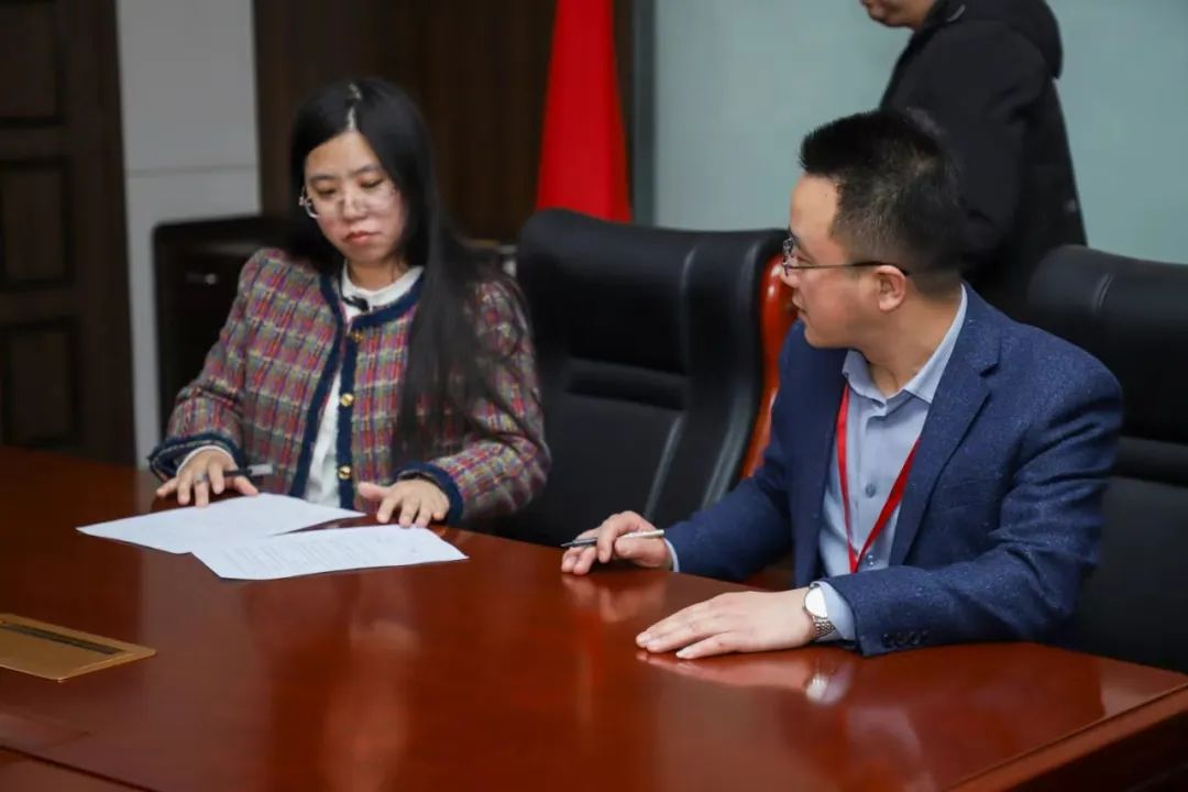 bat365官方官网召开安全工作部署暨安全责任书签订会议
