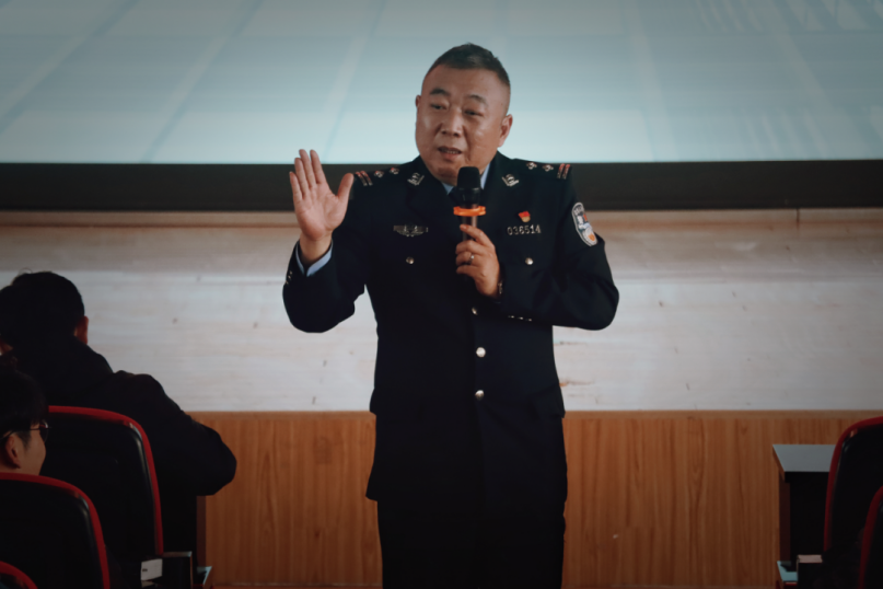 筑牢校园反诈“防火墙” bat365官方官网开展反诈安全教育宣讲