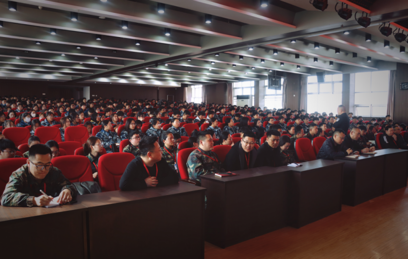 筑牢校园反诈“防火墙” bat365官方官网开展反诈安全教育宣讲