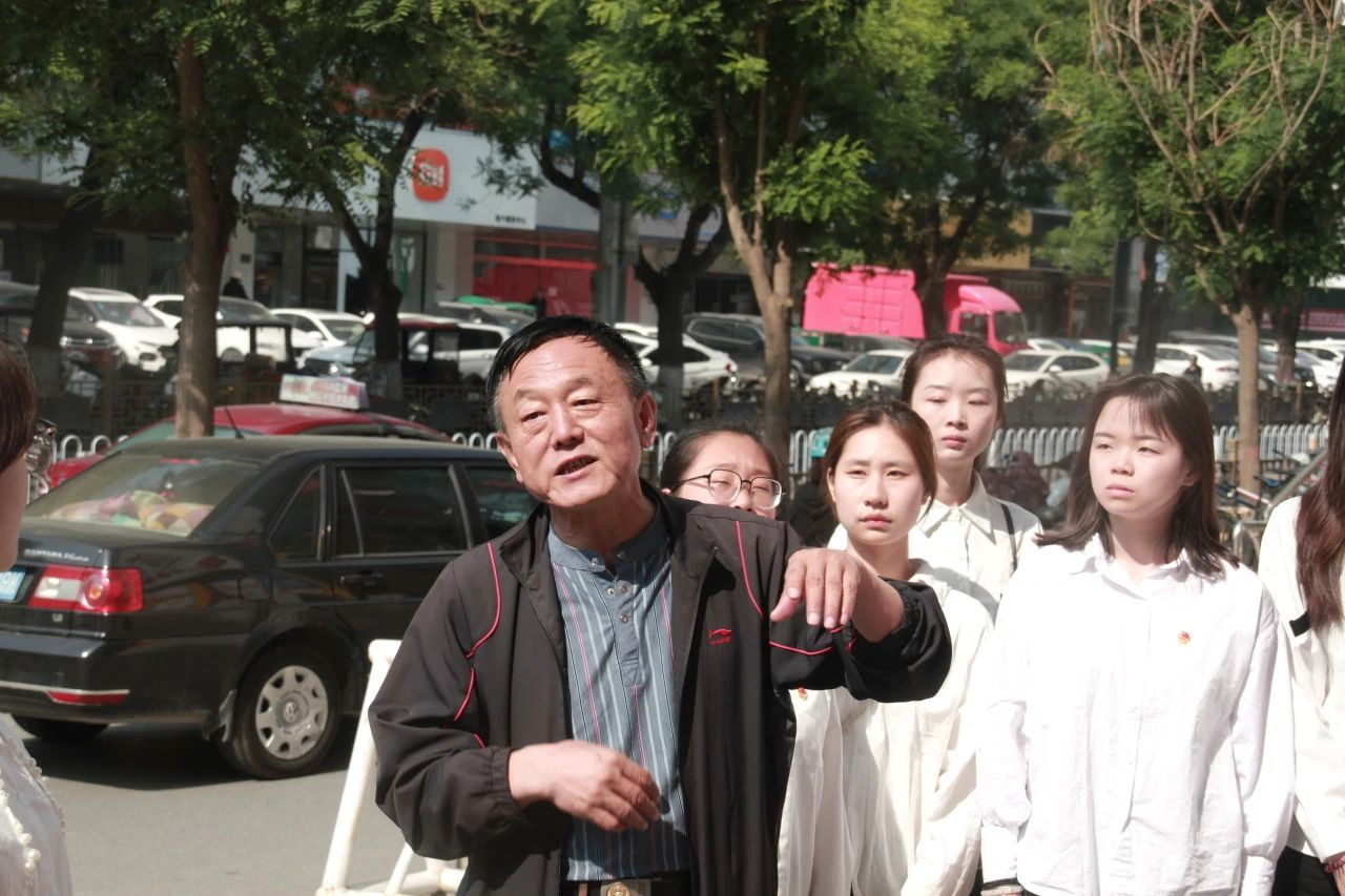 bat365官方官网信息科学与工程学院 大学生德育实践教育基地授牌仪式