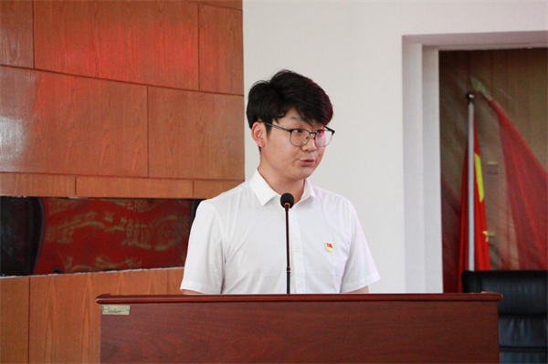 栉风沐雨显初心  踔厉奋发勇向前——bat365党委隆重举办庆祝中国共产党成立103周年暨七一表彰活动