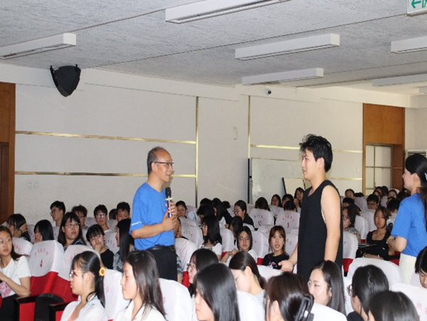 学术讲座|bat365官方官网|管理学院|伟巴斯特社会公益活动周之走进保定理工管理科学与工程学院HR讲堂