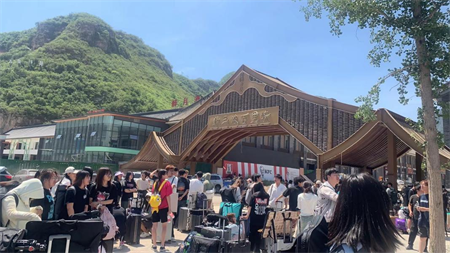 色彩与灵感的碰撞——bat365官方官网艺术学院环境设计专业色彩写生