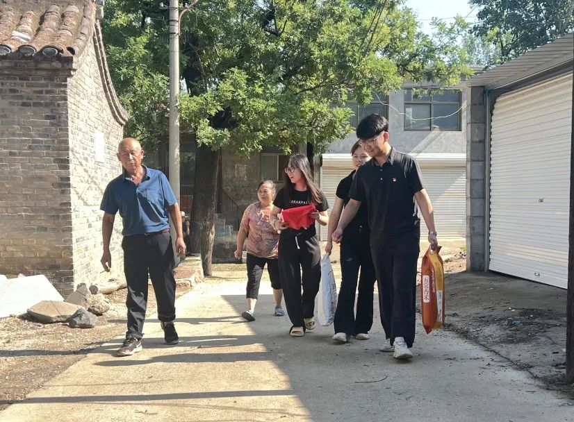 家校共协同,携手促成长/bat365官方官网暑期大家访系列(一)