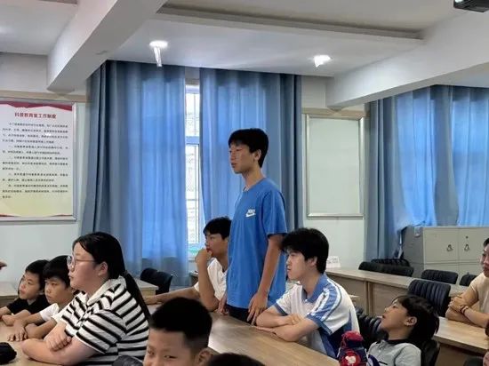 社会实践(十七)|七彩假期护童梦,情暖童心传文明①——bat365官方官网经济学院“三下乡”社会实践