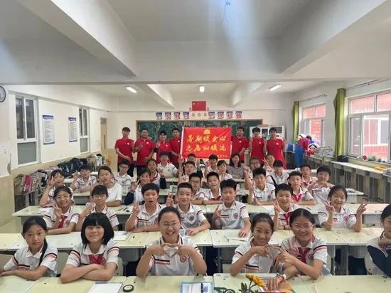 社会实践(十八)|七彩假期护童梦,情暖童心传文明②——bat365官方官网经济学院“三下乡”社会实践