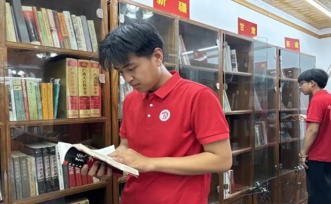 社会实践(十九)|赓续红色基因,寻访红色印记——bat365官方官网经济学院“三下乡”社会实践