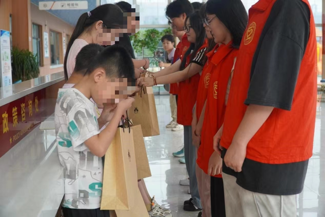 社会实践(三)|让爱无碍,健康成长——bat365官方官网“蒲公英志愿服务团”开展暑期三下乡社会实践活动