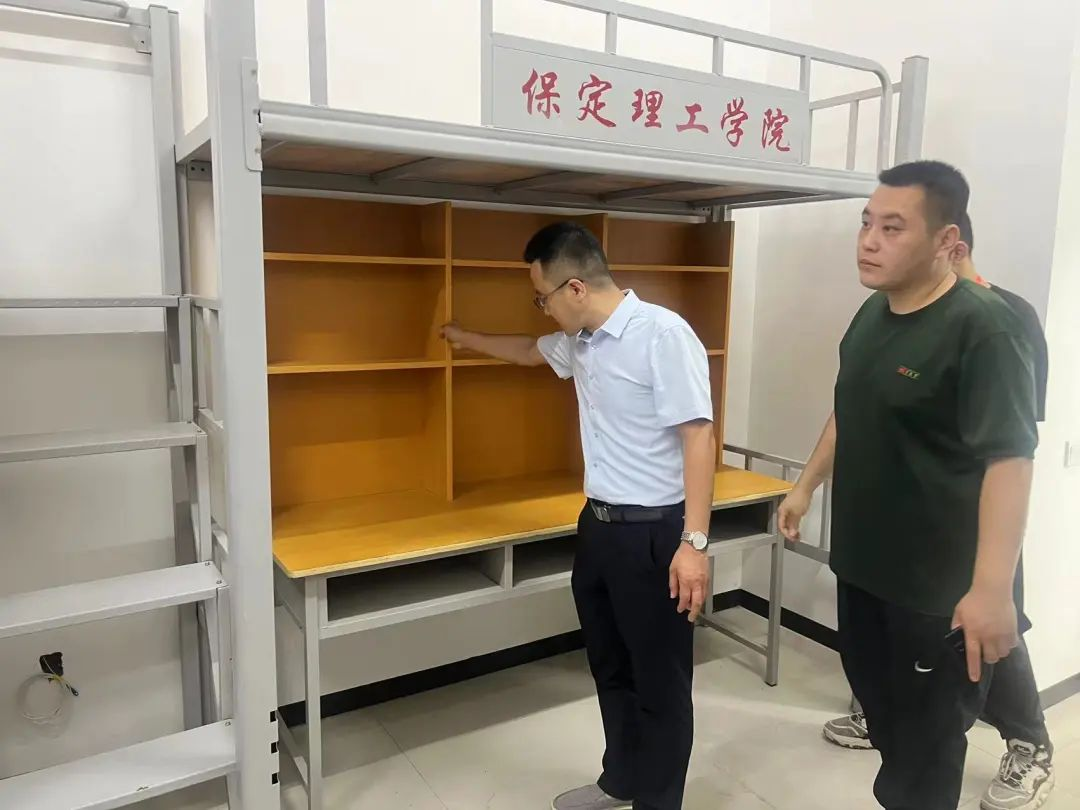 bat365官方官网||以爱迎新,服务引领美好大学路