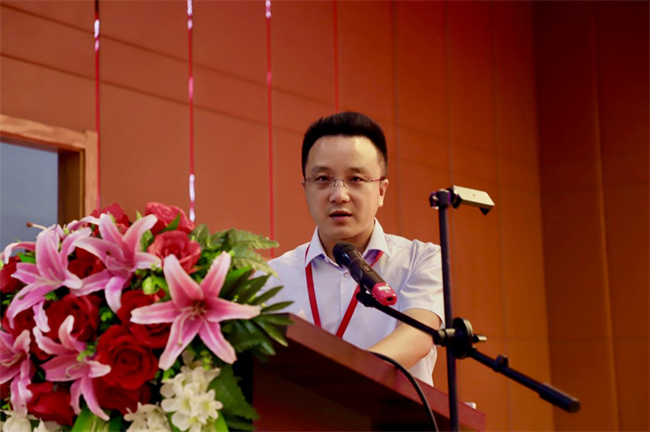 凝“新”铸魂固根本  奋楫扬帆正当时——bat365官方官网举办2024年新入职教师培训总结暨合格评估推进会