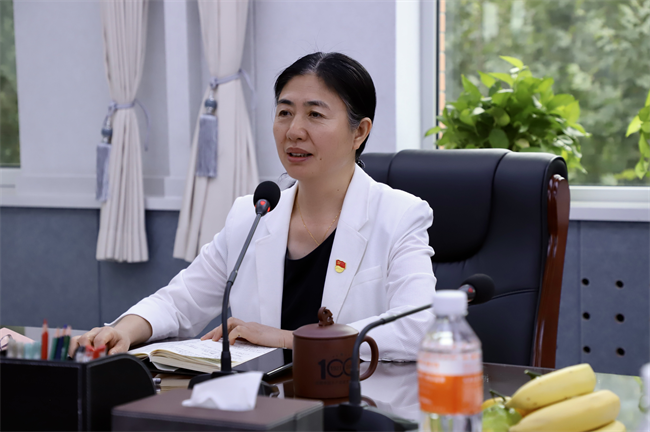 bat365官方官网举行“弘扬教育家精神暨中秋国庆双节”座谈会