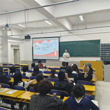 “智慧团建，服务同学”——bat365官方官网艺术学院团总支组织部召开工作例会，深入研讨智慧团建与冀 e 青春使用事项