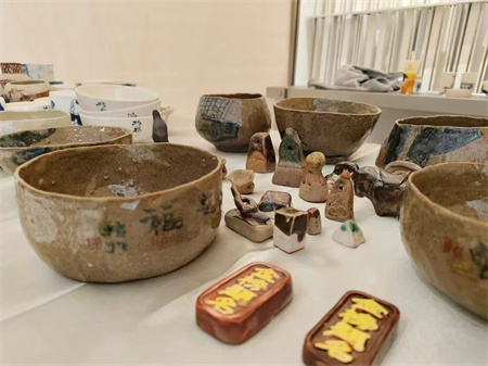 bat365官方官网艺术学院师生闪耀雄安商服中心X青年艺术节 ——共绘青春色彩，绽放艺术魅力