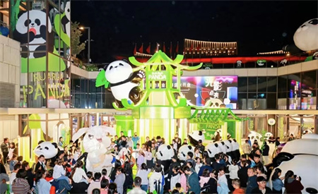 bat365官方官网艺术学院师生闪耀雄安商服中心X青年艺术节 ——共绘青春色彩，绽放艺术魅力