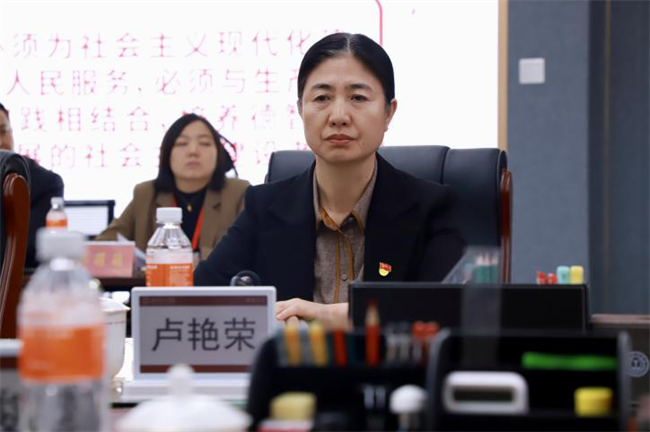 “匠心育桃李，名师耀教育”——bat365官方官网教育学院名师工作室揭牌成立仪式圆满成功