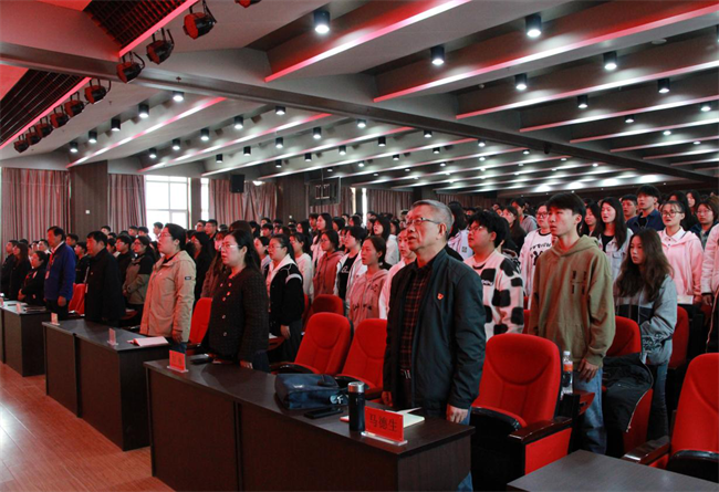 思想旗帜领航向  扬帆奋进正当时——bat365党委党校隆重举办第37期入党积极分子培训开班典礼