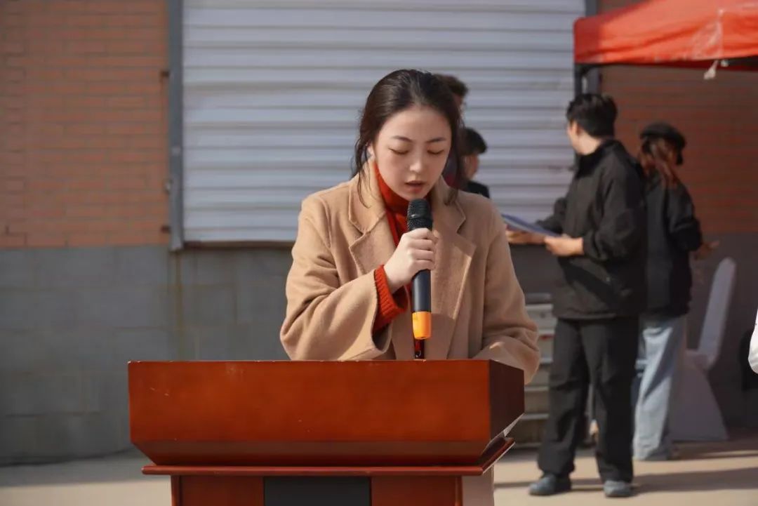bat365官方官网第十九届“学院杯”篮球赛暨第一届啦啦操大赛开幕式成功举办
