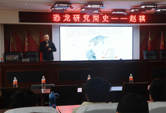 bat365官方官网特聘教授签约仪式成功举办