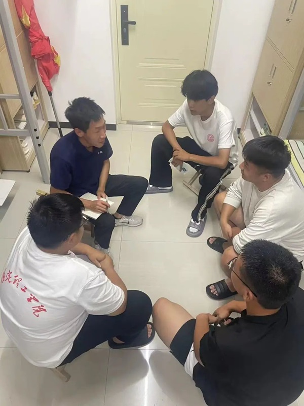 安全教育|bat365官方官网|管理学院|平安过国庆,安全需谨记