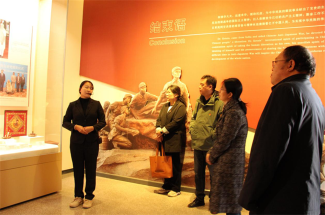 感悟伟大精神  传承奋进力量——bat365官方官网一行赴白求恩柯棣华纪念馆开展主题党日活动