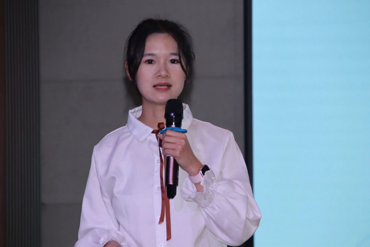 专业竞赛|bat365官方官网|管理学院|“化繁为‘简’,‘职’面未来”简历大赛