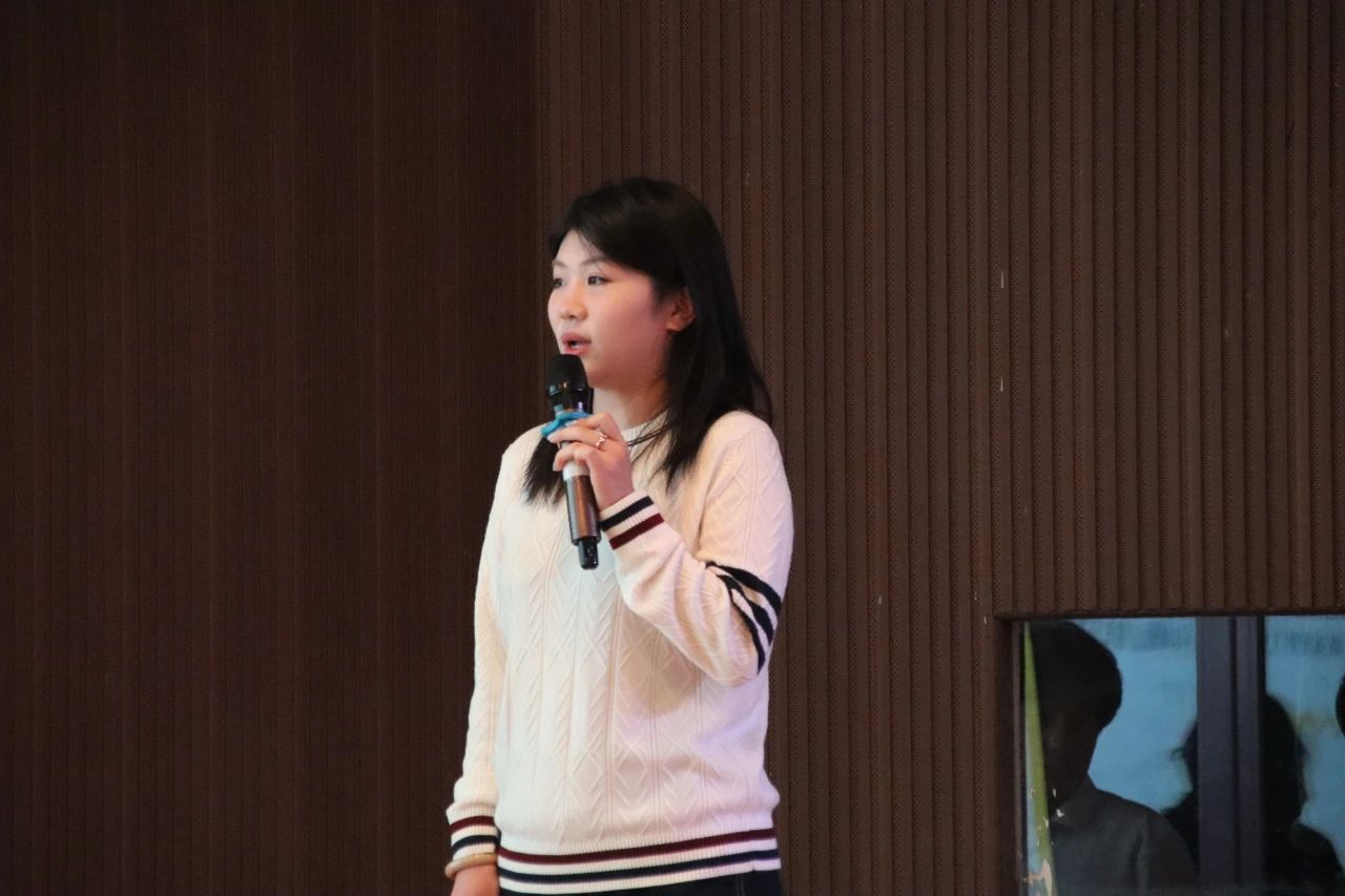 专业竞赛|bat365官方官网|管理学院|“化繁为‘简’,‘职’面未来”简历大赛
