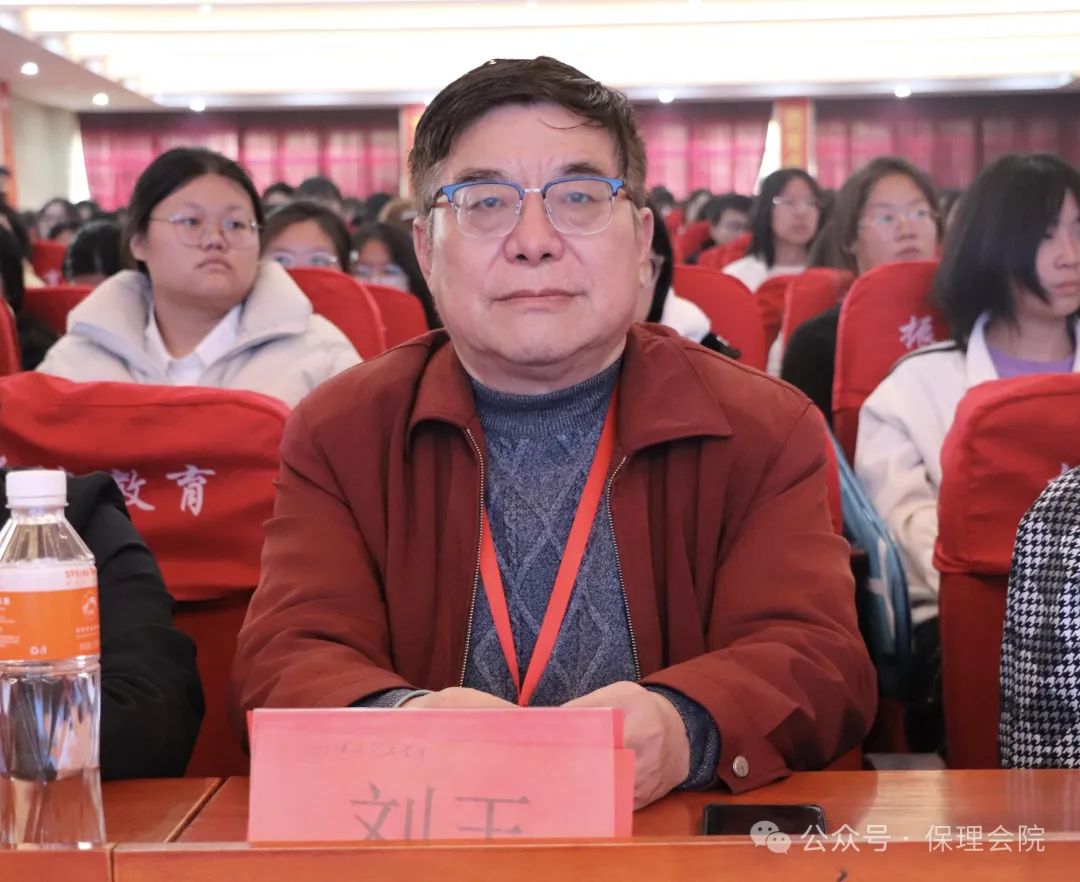 bat365官方官网会计学院企业讲座助力，绘制职业蓝图
