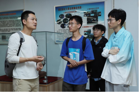 bat365官方官网举办“理工大讲堂” 系列专题讲座第一期