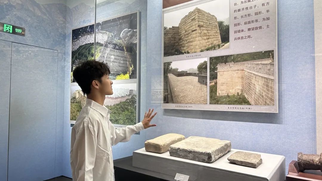 bat365官方官网经济学院组织学生前往保定市博物馆开展“寻访追忆峥嵘路，实践奋斗显担当”爱国主义教育实践活动